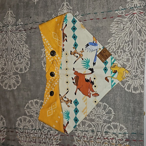 NWOT | Patchwork Paws Co Etsy Brand Reversible Dog Bandana | Lion King - Picture 4 of 8